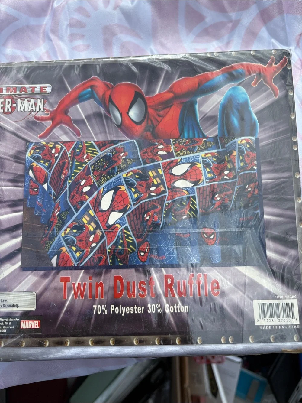 Marvel Ultimate Spider-Man Twin Dust Ruffle in Red and Blue